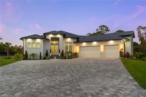 431 16th Ave NE, Naples, FL 34120