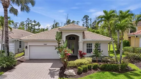 7687 Martino Cir, Naples, FL 34112