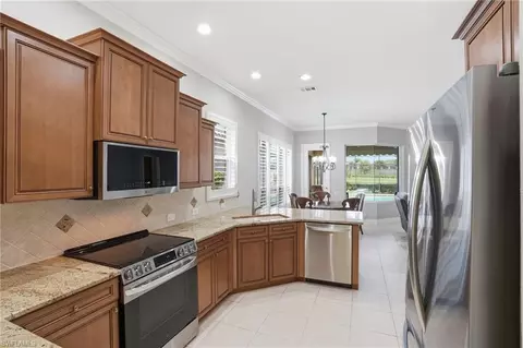 Kitchen - 6039 Fairway Ct, Naples, FL 34110 photo 2 of 2