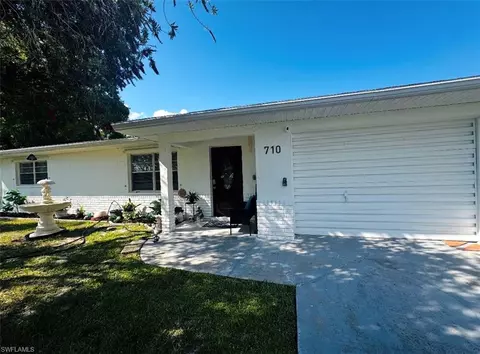 710 Aqui Esta Dr, Punta Gorda, FL 33950