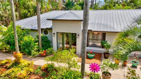1441 25th St SW, Naples, FL 34117
