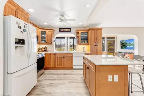 4139 Lakewood Blvd #E2, Naples, FL 34112