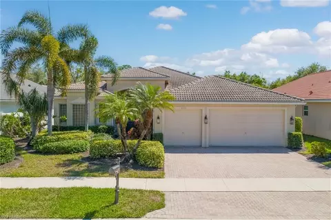 2112 Amargo Way, Naples, FL 34119