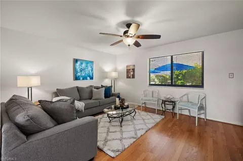 788 Park Shore Dr #C19, Naples, FL 34103