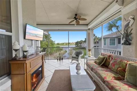 4945 Shaker Heights Ct #202, Naples, FL 34112