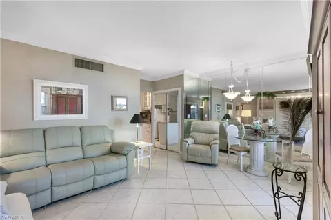240 Seaview Ct #105, Marco Island, FL 34145