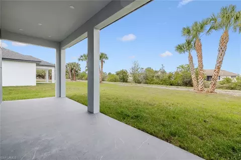 Exterior - 1211 Cloplon St E, Lehigh Acres, FL 33974 photo 2 of 2