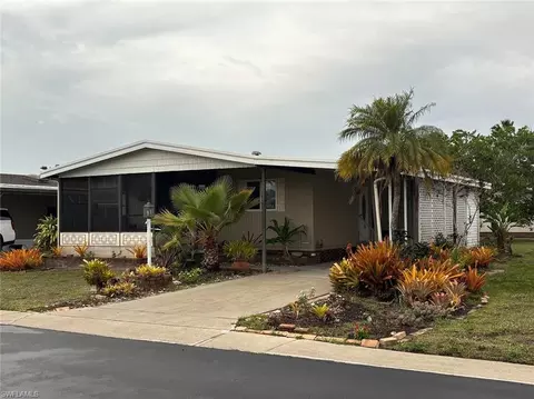 83 Pacific Way #83, Naples, FL 34104