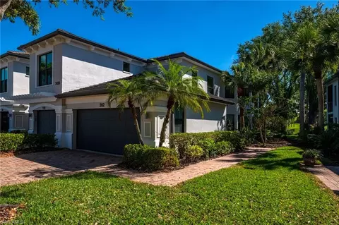 2433 Ravenna Blvd #202, Naples, FL 34109