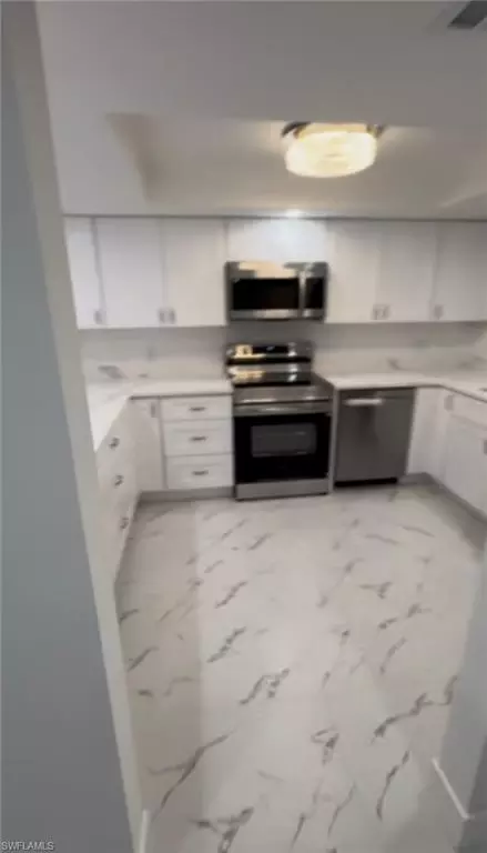 151 Cypress Way E #D3, Naples, FL 34110