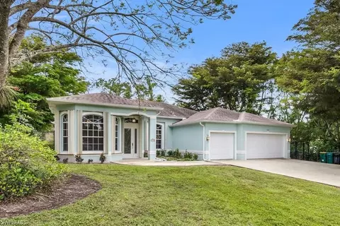 5890 Bur Oaks Ln, Naples, FL 34119