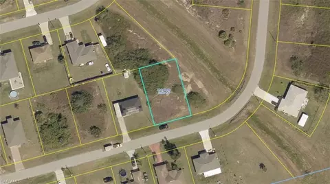 7060 Brazil Cir, Labelle, FL 33935