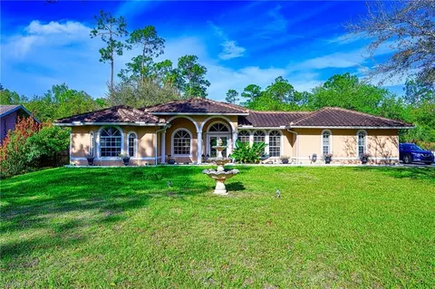 291 Everglades Blvd N, Naples, FL 34120