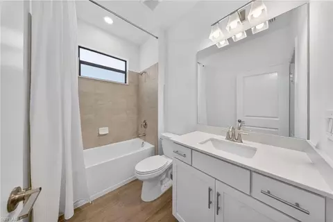 Bath - 21082 Verawood Loop, Estero, FL 33928 photo 1 of 2