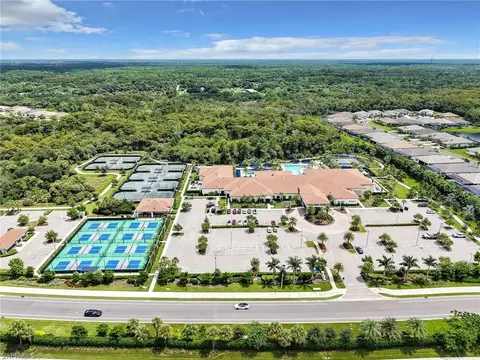 View/Area - 11268 Daphne Ct, Naples, FL 34120 photo 5 of 6