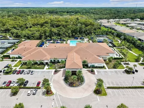 View/Area - 11268 Daphne Ct, Naples, FL 34120 photo 4 of 6