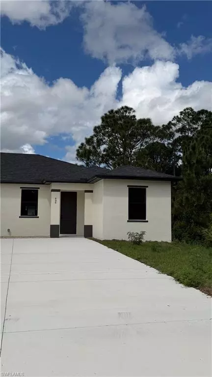 496-498 Bell Blvd S, Lehigh Acres, FL 33974