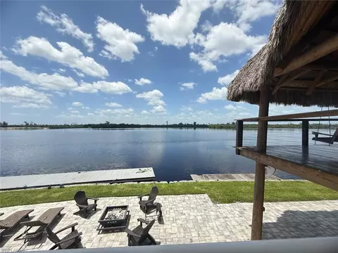 4835 E Riverside Dr, Fort Myers, FL 33905