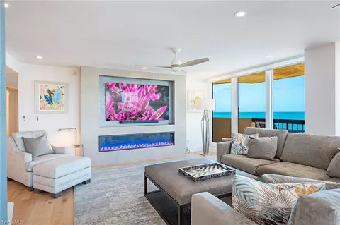 4001 Gulf Shore Blvd N #1100, Naples, FL 34103
