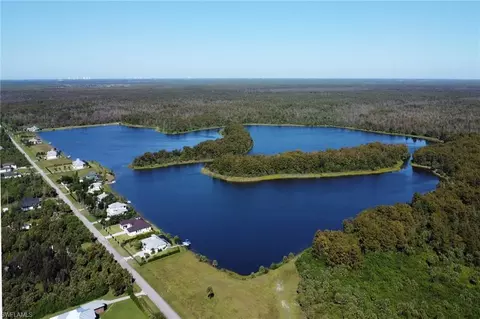 145 Shady Hollow Blvd W, Naples, FL 34120