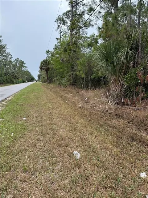 33 Rd Ave NE, Naples, FL 34120