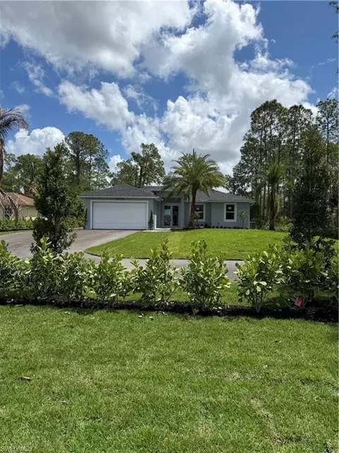 2232 Kean Ct, Naples, FL 34117
