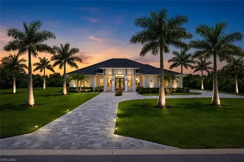 9974 Winterview Dr, Naples, FL 34109