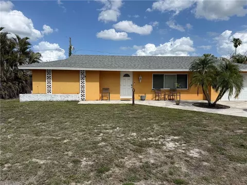 27605 Playa Del Rey Ln, Bonita Springs, FL 34135