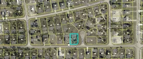 743 Foxtail St E, Lehigh Acres, FL 33974