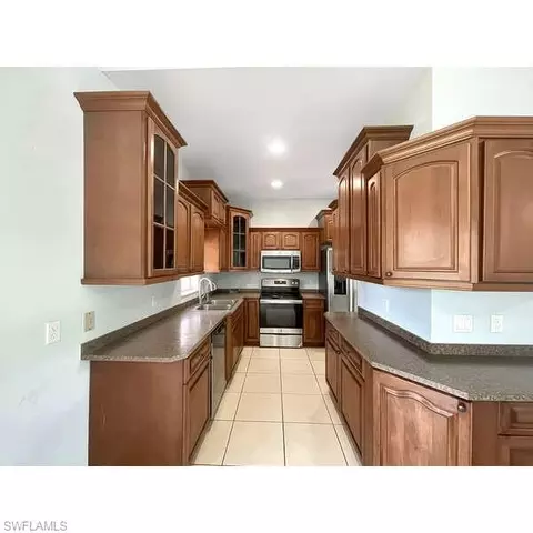 1252 Delores St E, Lehigh Acres, FL 33974
