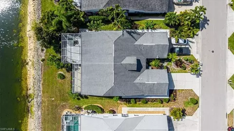 5446 Whitten Dr #19, Naples, FL 34104