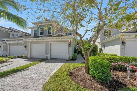 6953 Avalon Cir #1804, Naples, FL 34112