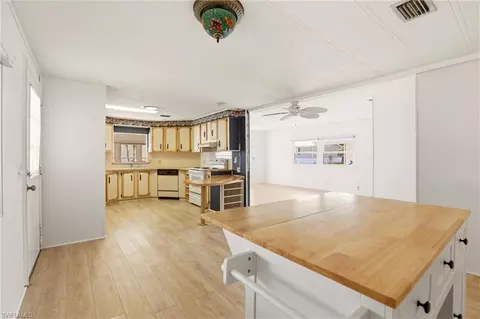 Kitchen - 181 W Manatee Loop, Punta Gorda, FL 33950 photo 6 of 6