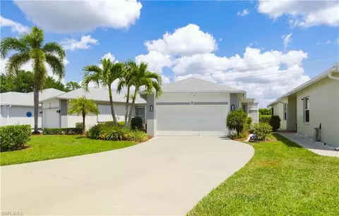 415 Crossfield Cir #81, Naples, FL 34104