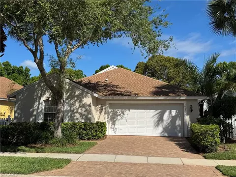 1057 Silverstrand Dr, Naples, FL 34110