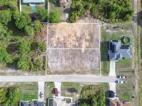 2717 49th St W, Lehigh Acres, FL 33971