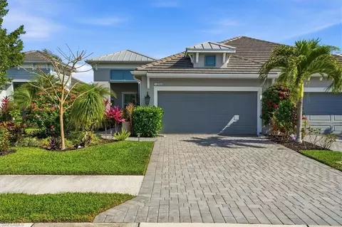 2318 Marquesa Cir, Naples, FL 34112