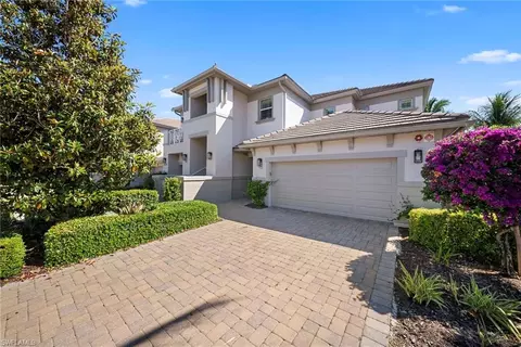 8030 Signature Club Cir #102, Naples, FL 34113