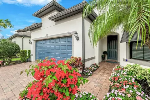 7631 Winding Cypress Dr, Naples, FL 34114 photo 4