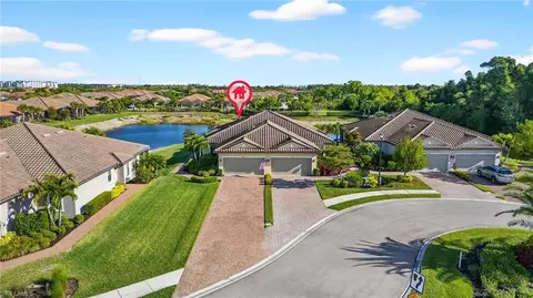 8017 Calle Canovas Ct, Naples, FL 34114