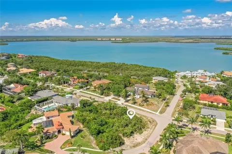 790 Inlet Dr, Marco Island, FL 34145