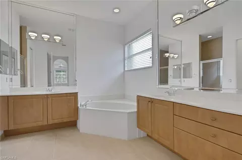Bath - 9404 Springview Loop, Estero, FL 33928 photo 1 of 3