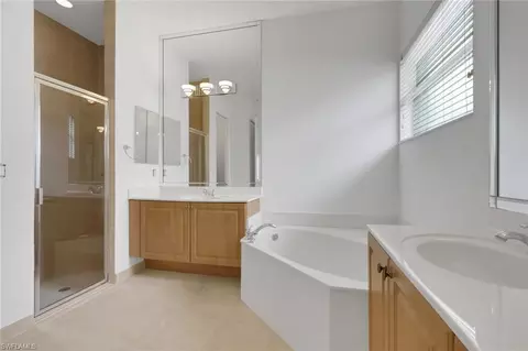 Bath - 9404 Springview Loop, Estero, FL 33928 photo 2 of 3