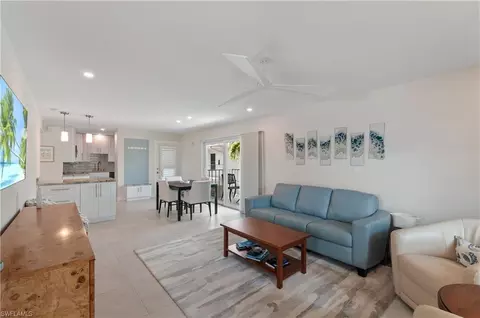 636 12th Ave S #636, Naples, FL 34102