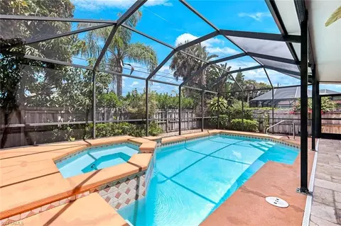 765 101st Ave N, Naples, FL 34108