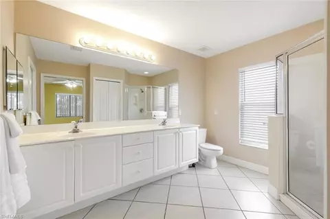 Bath - 765 101st Ave N, Naples, FL 34108 photo 1 of 2