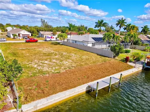 132 SE 24th St, Cape Coral, FL 33990
