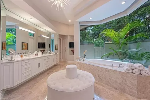 Bath - 2701 Buckthorn Way, Naples, FL 34105 photo 1 of 5