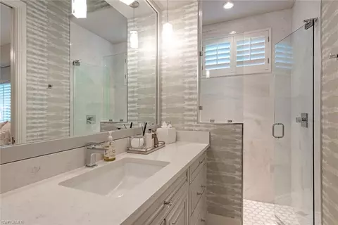 Bath - 2701 Buckthorn Way, Naples, FL 34105 photo 2 of 5