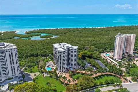 6075 Pelican Bay Blvd #201, Naples, FL 34108